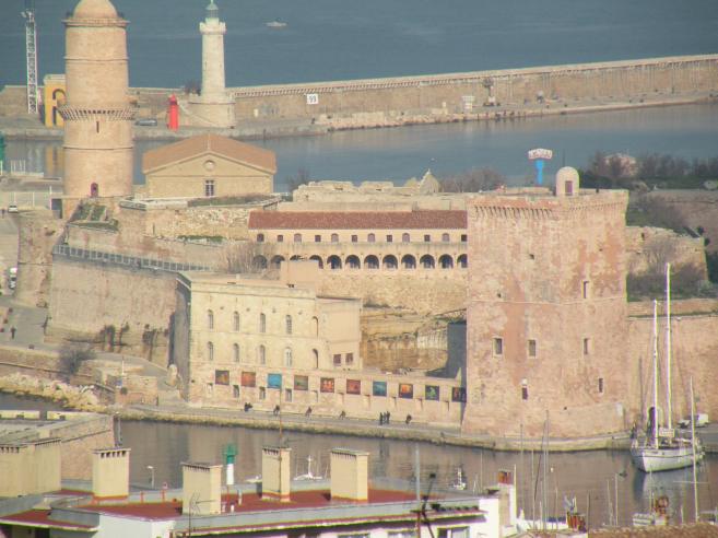  Fort Saint-Jean, vu depuis Notre-Dame